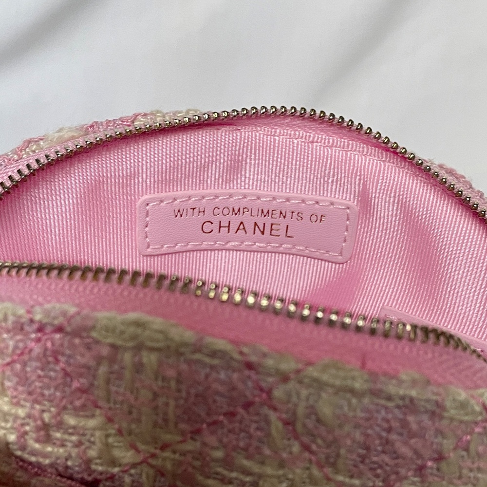 NEW CC Pink Tweed Crossbody Bag - Picture 9 of 11